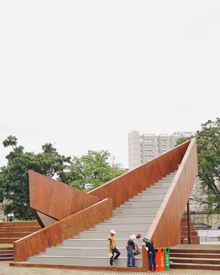 Spend an hour or two to visit this unique city park wouldn’t hurt anybody.
-

Al...