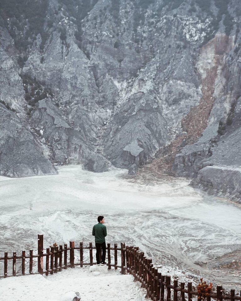 Tangkuban Parahu is still an iconic tourist spot throughout the years. #exploreb...