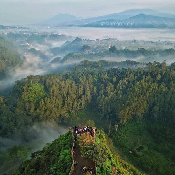 The enchanting bird view of Tebing Keraton, Dago Atas. Have you been here?
-
Bea...
