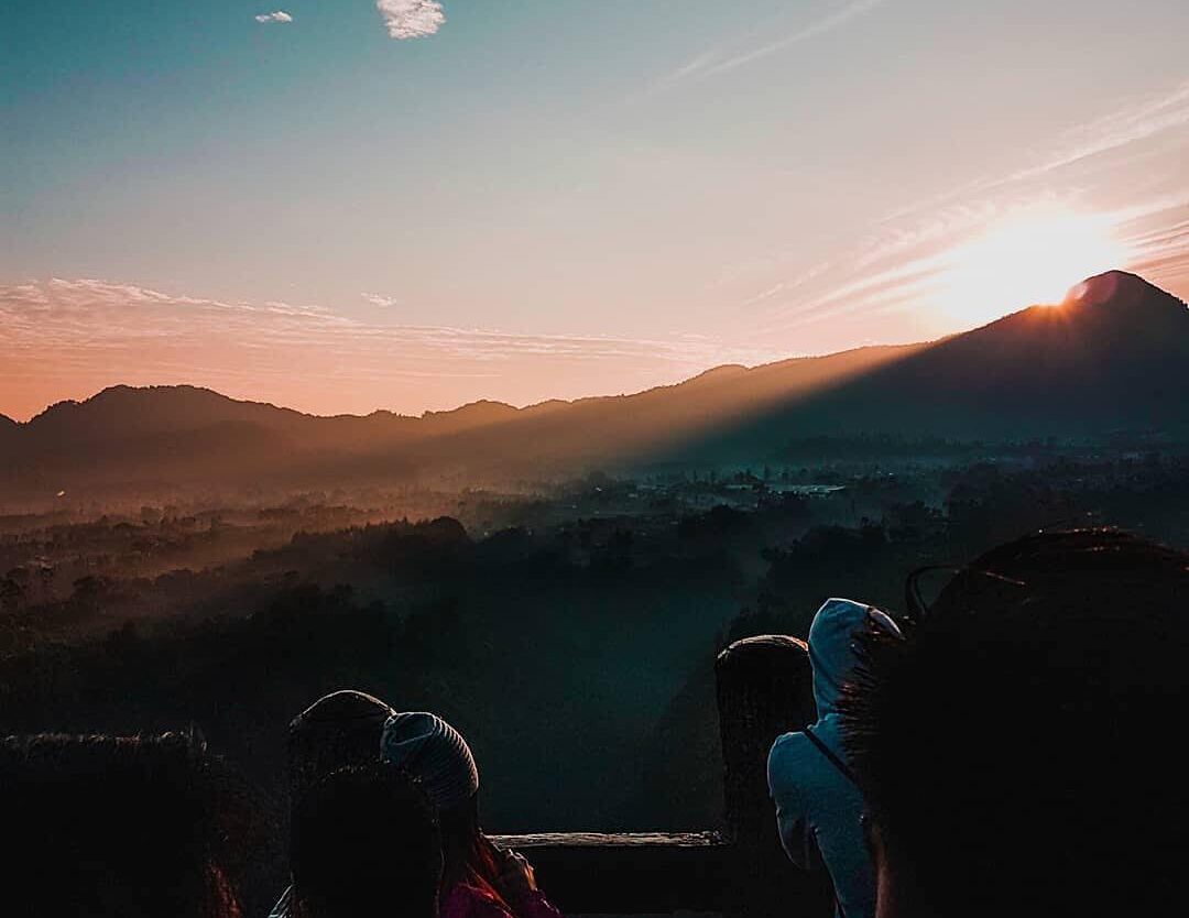 The golden sunrise overcomes the morning cold breeze. Tebing Keraton taken by 
#...