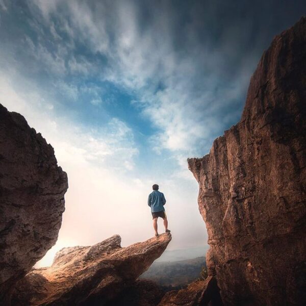The strongest man is not who conquer the world. But he who conquers himself.
-

...