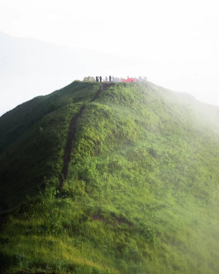 What matters is we all make it to the top together. Taken by 
#explorebandung...