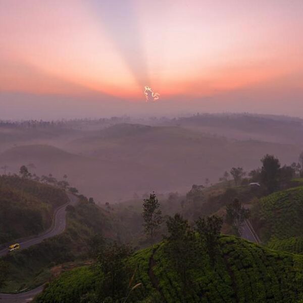 Why do you travel? What kind of story do you try to make?
-
Dawn in Cukul Tea Pl...