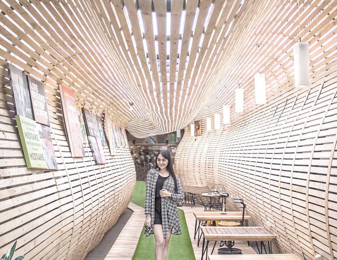 walk through it all. how’s your monday going?
-
somewhere at sulanjana street by...