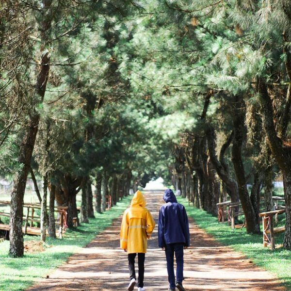 walking side to side, share our ideas and may the universe make them happen.

Ca...