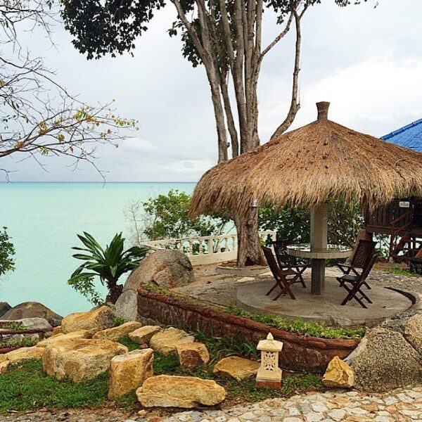 "Bangka rasa Maldives"

#explorebangka by  taken at Pantai Tanjung Pesona, Sunga...