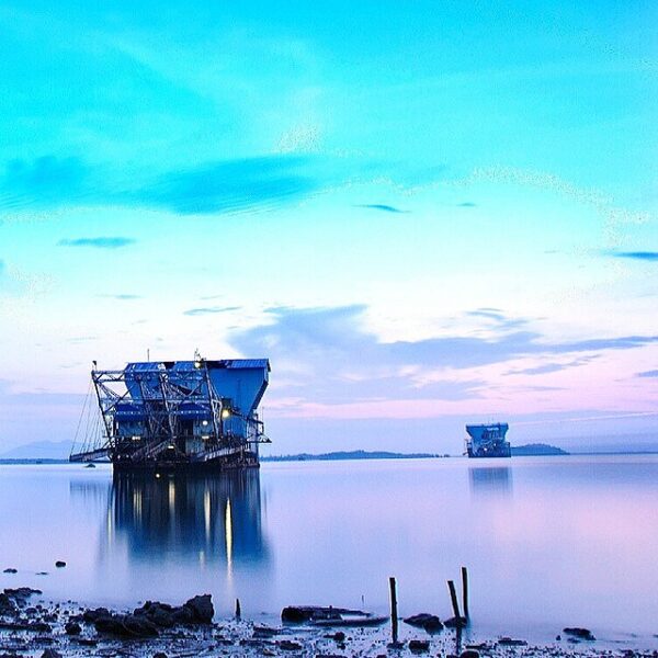 "Kapal keruk bagian sejarah penambangan timah di Kepulauan Bangka Belitung"

#ex...