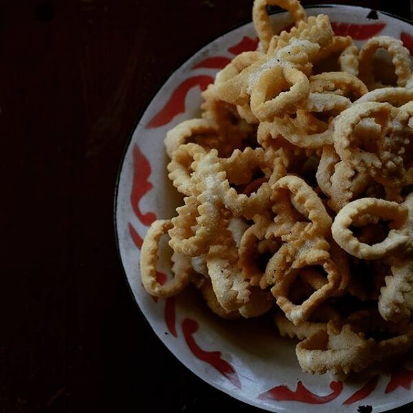 Pangaha Bunga merupakan kue tradisional Bima yang sejak dulu menjadi favorit unt...