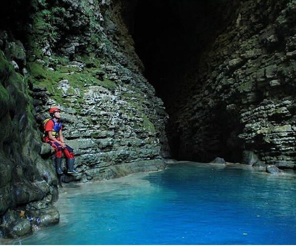 Ada yang pernah Cavetubing disini?yuk!!!
Credit photo by  taken at Kalisuci, Gun...