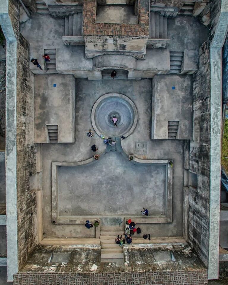 Besok ada yang rencana main ke sini ga?
*
#explorejogja photo today by  taken at...