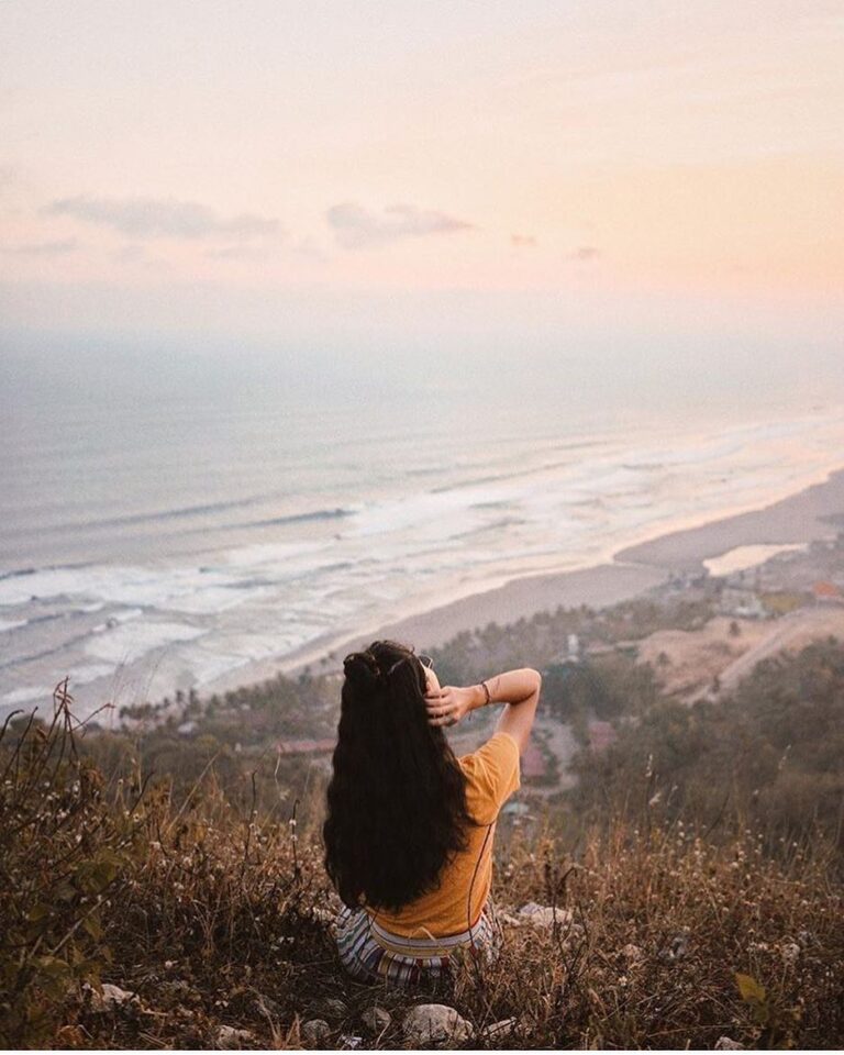 Cakepnya kacau ga?
*

#explorejogja Photo today by  taken at Bukit Paralayang, P...