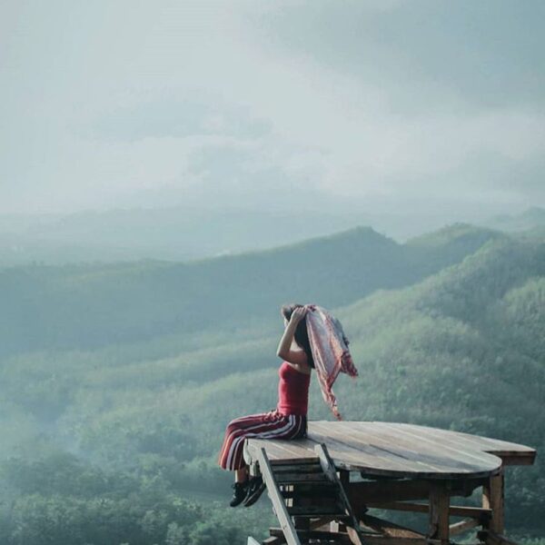 Coba tag temen kamu yang susah banget kalo diajak jalan pagi 
*
#explorejogja ph...