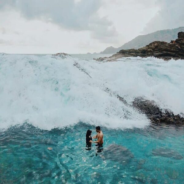 Duh .
.
#explorejogja photo today by  taken at Pantai Wediombo, Gunungkidul....