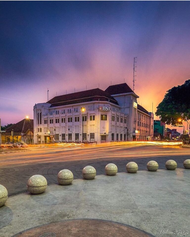 Ngabuburit di sini enak nih, kalo tempat favorit kalian dimana guys?
*
#explorej...