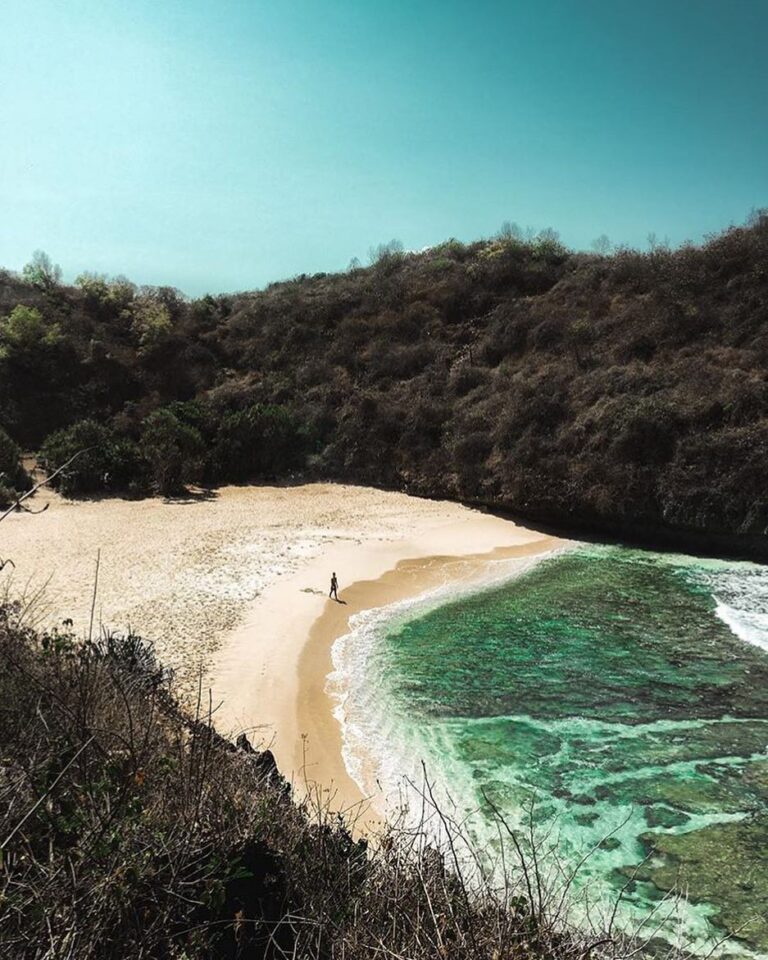 NgeCamp yuk!!!
*
#explorejogja photo today by  taken at Pantai Greweng, Gunungki...