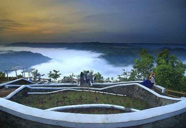Selain di gardu pandangnya, ada juga spot baru loh disini.

#explorejogja photo ...
