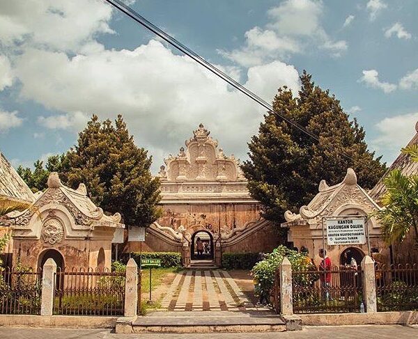 Selamat Pagi, udah punya buat weekend ini ke mana belum?
*
#explorejogja photo t...