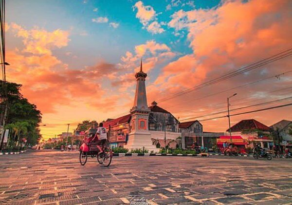 Selamat hari raya Idul Fitri 1438 H.
.
Selamat liburan panjang di Jogja.
.
Photo...