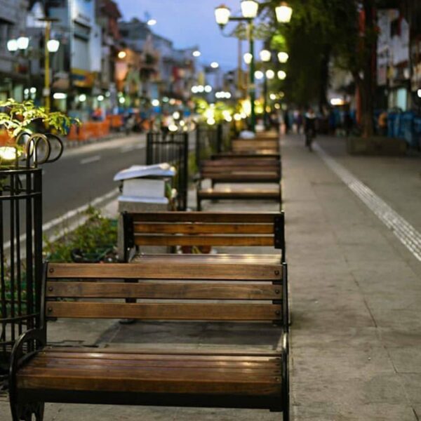 Selamat malam minggu Yogyakarta... #explorejogja photo today by  taken at Pedest...