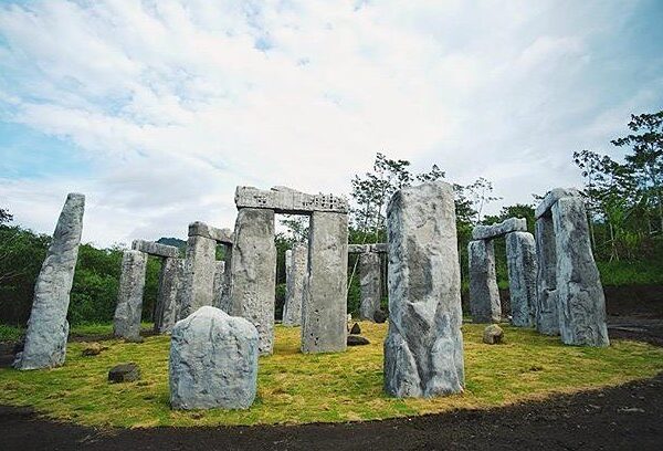 Stonehenge rasa Yogyakarta nih.

#explorejogja photo today by  taken around Cang...