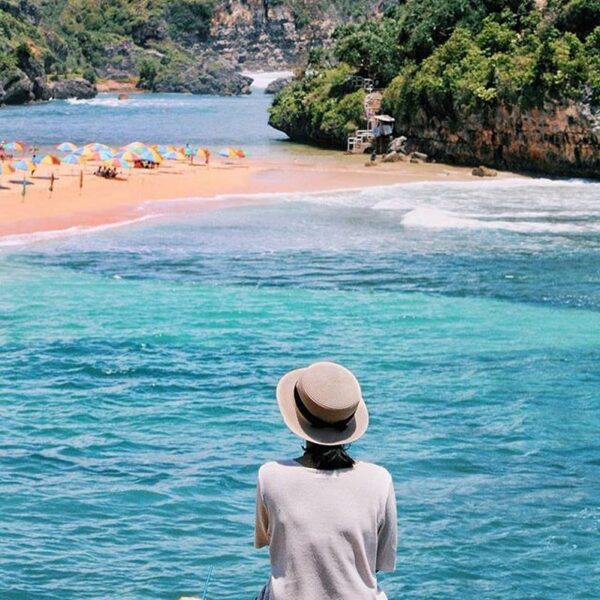 Yang hari ini atau besok bakal liburan mana suaranya?

#explorejogja photo today...
