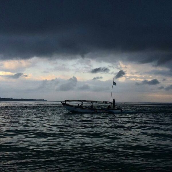 A dramatic #exploresukabumi photo by  taken at Pantai Cibuaya, #UjungGenteng...