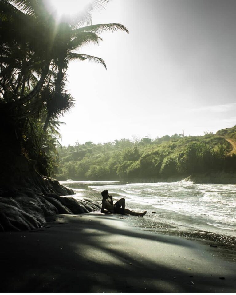 A laid back mood perfectly portrayed by  at Pantai Karang Bolong. #exploresukabu...
