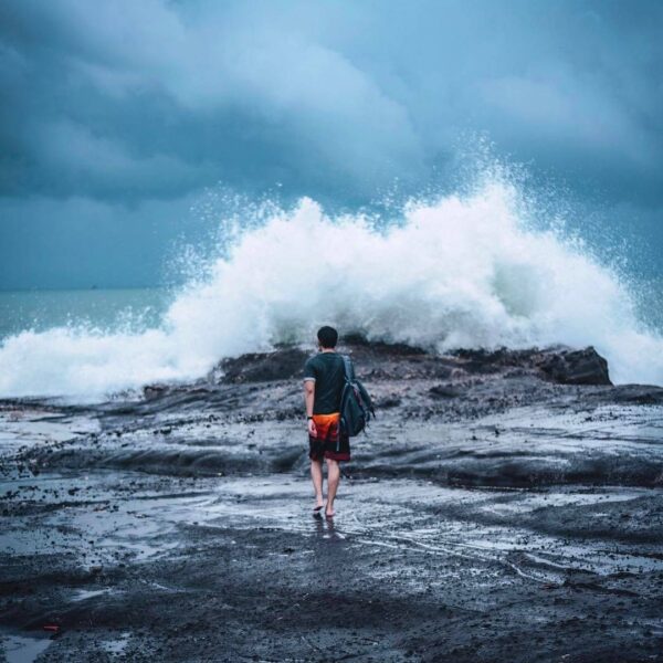 Ada yang tau cerita atau hubungan pantai ini dengan Nyi Roro Kidul, Ratu Pantai ...