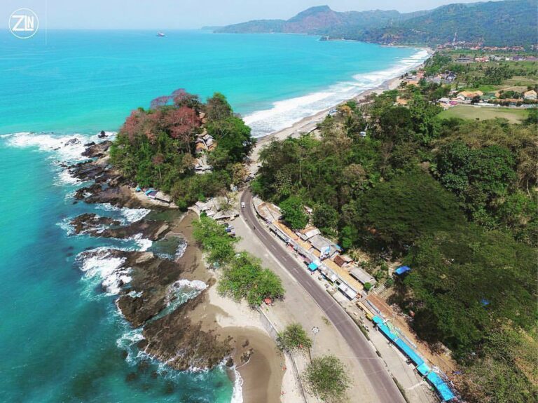 Bird eye view of Karang Hawu lensed by  
#exploresukabumi...