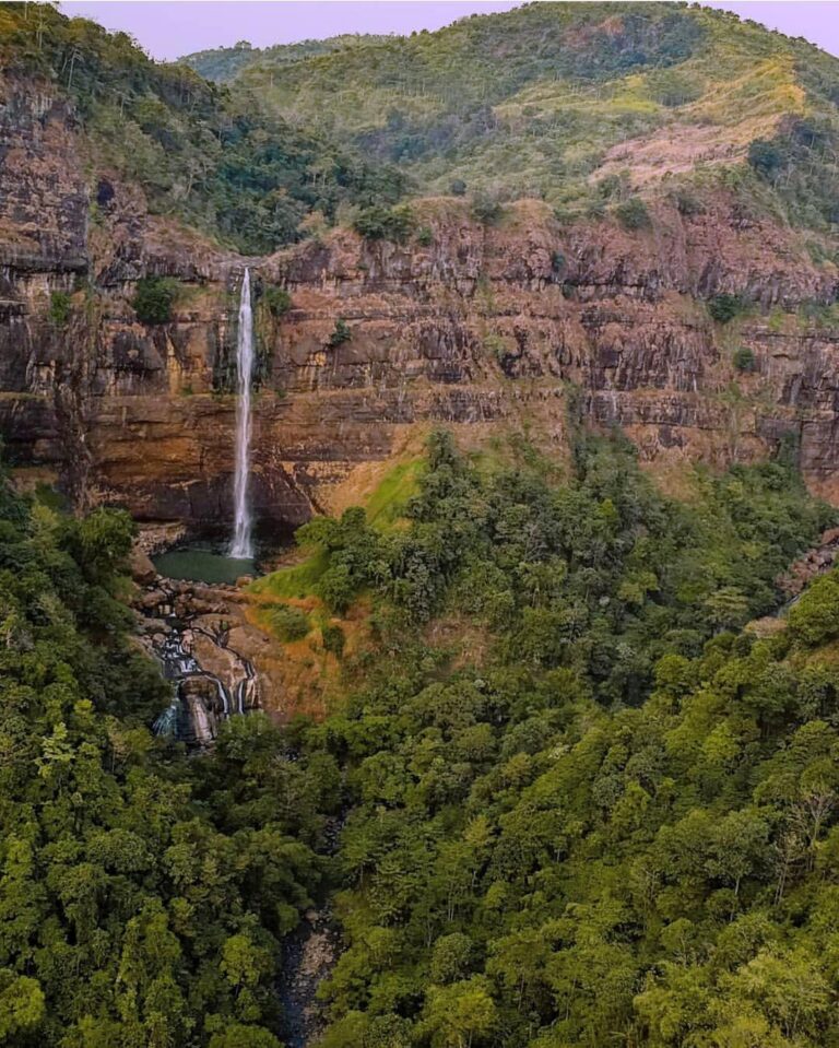 Breath-taking scene of Curug Cikanteh at #CPUGG well captured by  #exploresukabu...