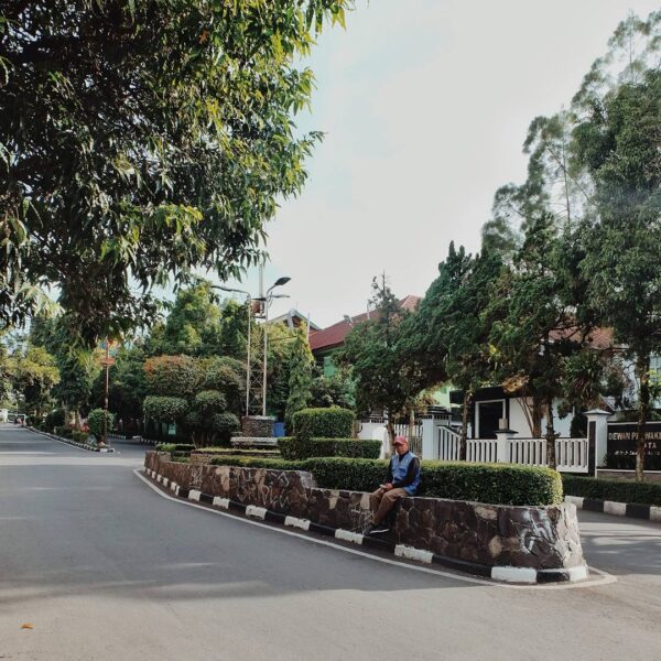Clean, calm, quiet dago well captured by  taken around Jl. Ir. H. Djuanda #explo...