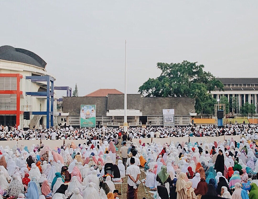 Eid Al-Fitr 1439 H vibes at Lapang Merdeka by  #exploresukabumi...