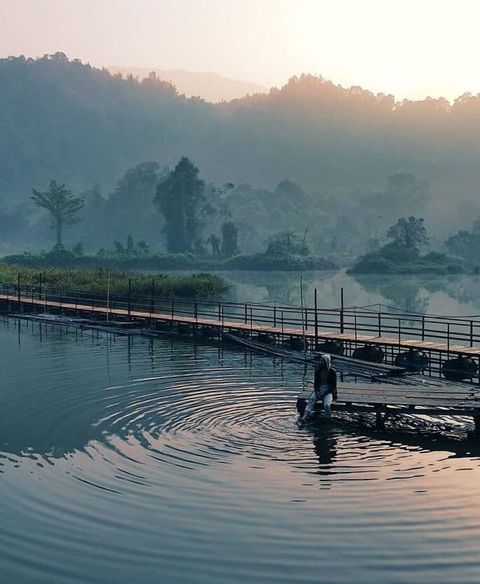 Even if you're not a morning person, this tranquil sunrise may inspire an early ...