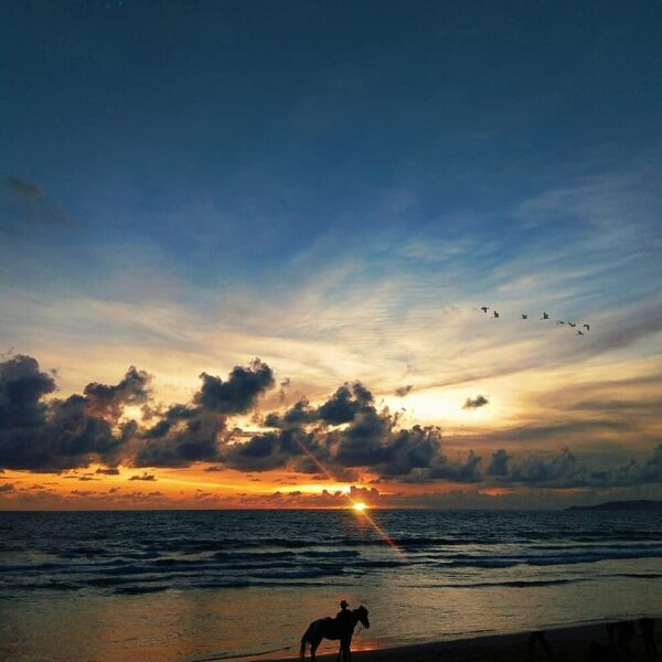 #Exploresukabumi photo by  taken at Pantai Pelabuhan Ratu...
