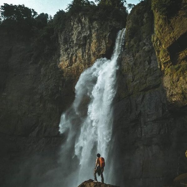 Fascinating scene of Curug Cimarinjung nicely taken by  #exploresukabumi...