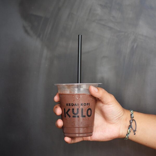 Good news for you lads and lasses!
 ngeluarin menu baru nih, Trio Coklat!
-
Ada ...