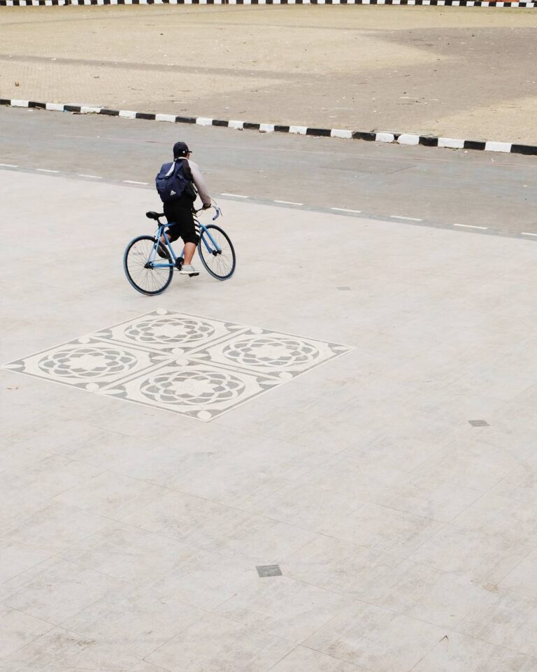 Have you took a picture in our lovely sport park? A minimalist photo by  may giv...