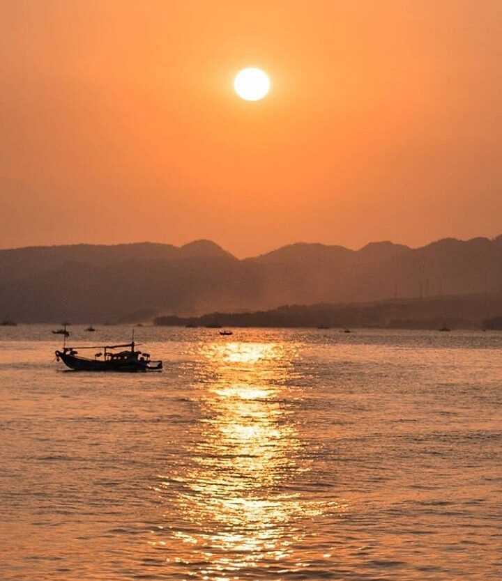 How’s your first day of Ramadhan? #exploresukabumi photo by  taken at Pantai Pel...