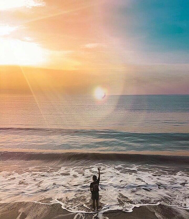 Let this enchanting view by  greet your weekend. Happy Sunday!
#exploresukabumi...