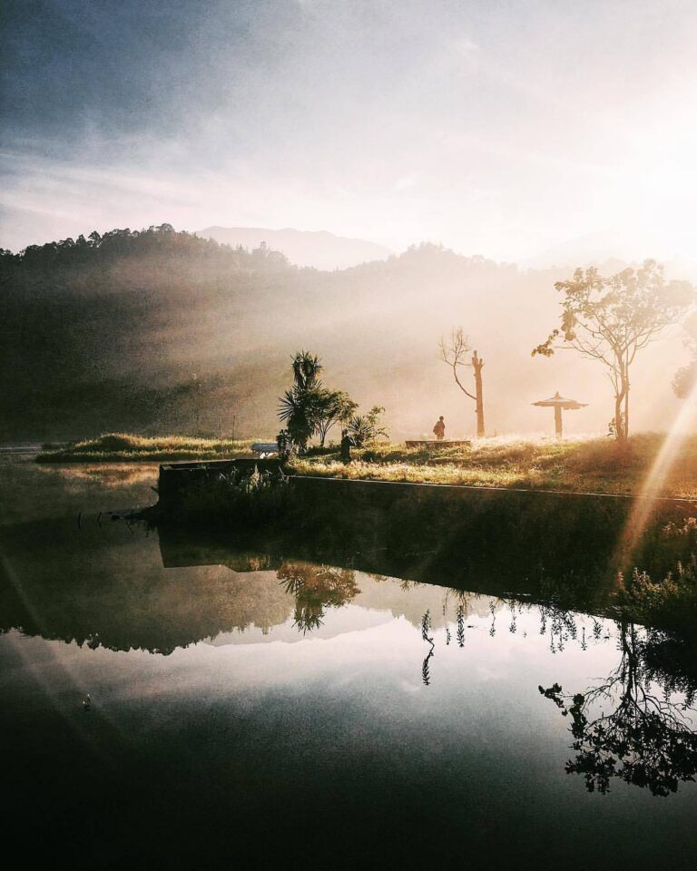 Magical scene by  #exploresukabumi...