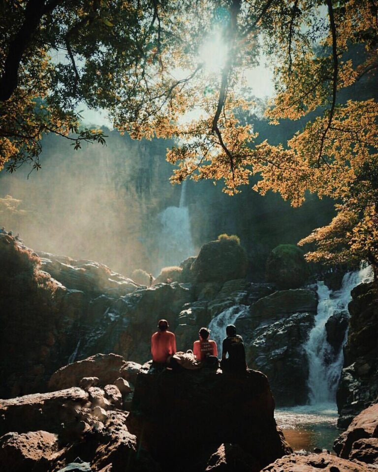 Nothing's better than being on a perfect spot with the best view and companion.
...