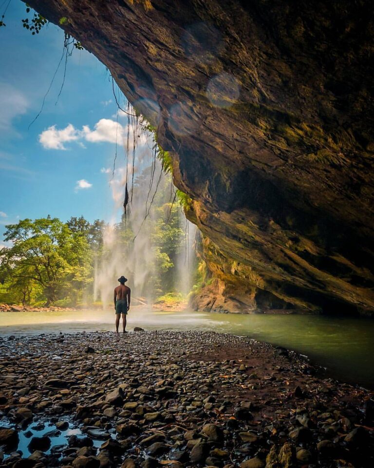 Pernah kesini?
Coba deskripsikan pengalamanmu dalam satu kata! #exploresukabumi ...