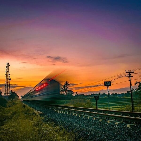 Ramadhan is a week ahead. Any plan for going home? Photo by  taken around Cijang...