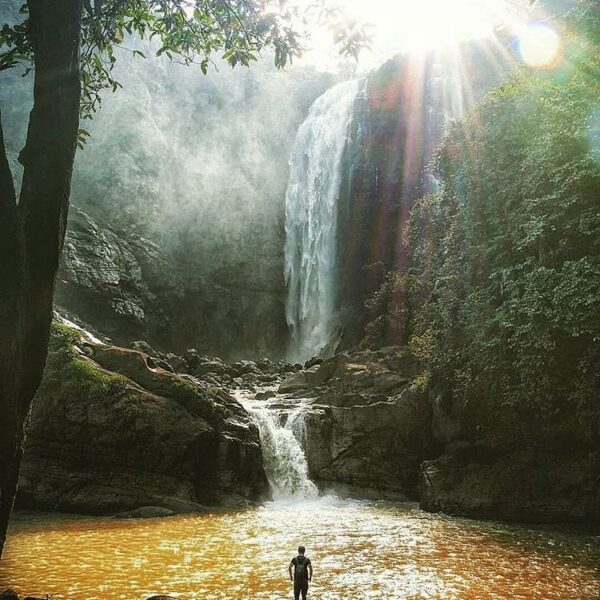 Sometime all you need is a new perspective! -
-
Curug Puncak Manik from  perspec...