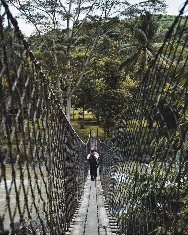 Tap-tap if you love this #exploresukabumi photo lensed by  at Citarik, #Palabuha...