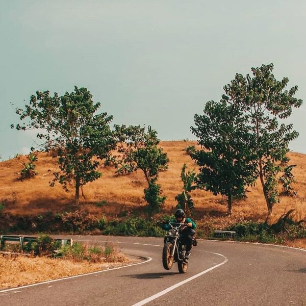 Weekend is just around the corner! 
Where is your weekend taking you?
-
Photo by...