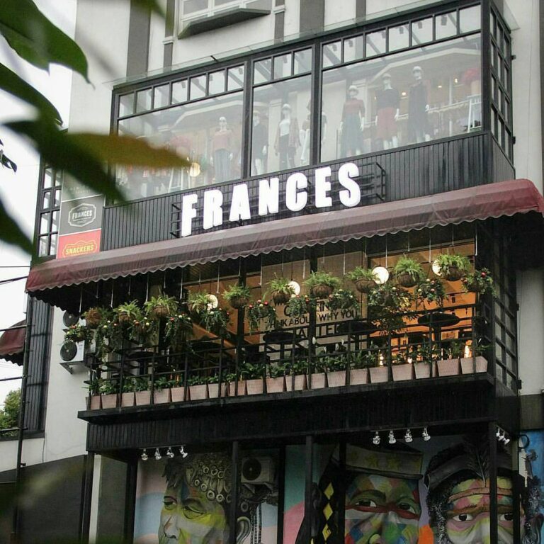 You can always count on Frances whenever you feel hungry. This boulangerie-cafe-...