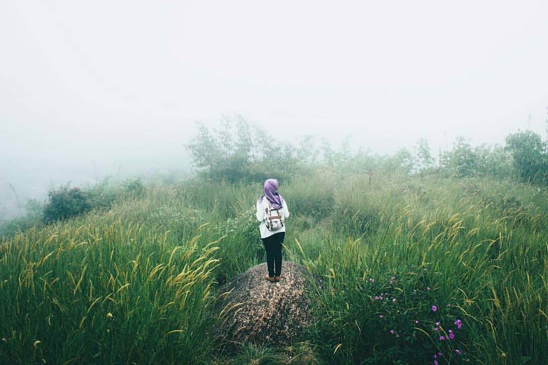 #chasingfog photo lensed at Gunung Sunda by  #exploresukabumi...