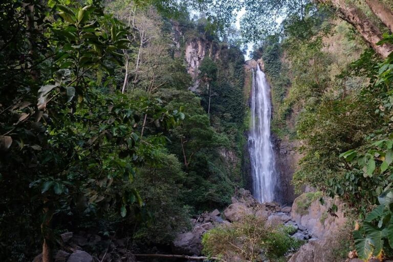 Jika Kabupaten Bulukumba, Sulawesi Selatan tersohor dengan wisata pantainya, ber...