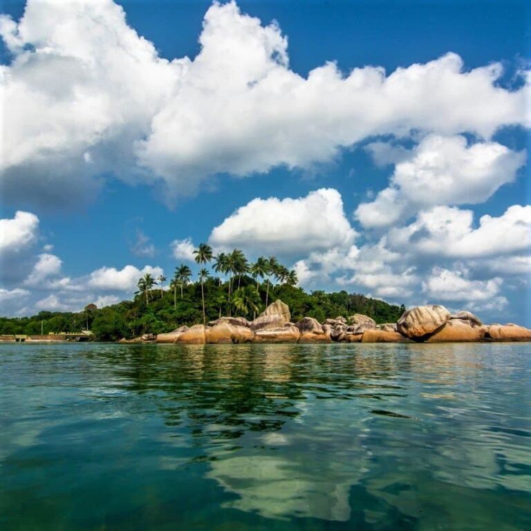 Kalau ada yang bilang Bintan itu 'Surga Wisata', kalian sepakat, enggak? Mimin s...